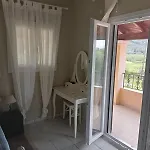 Summer House *